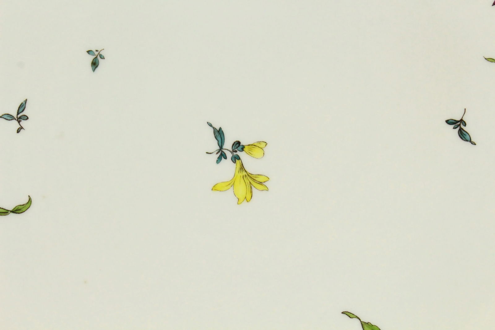 1800's Meissen Porcelain "Deutches Blumen" Flowers Round Platter Charger - 5