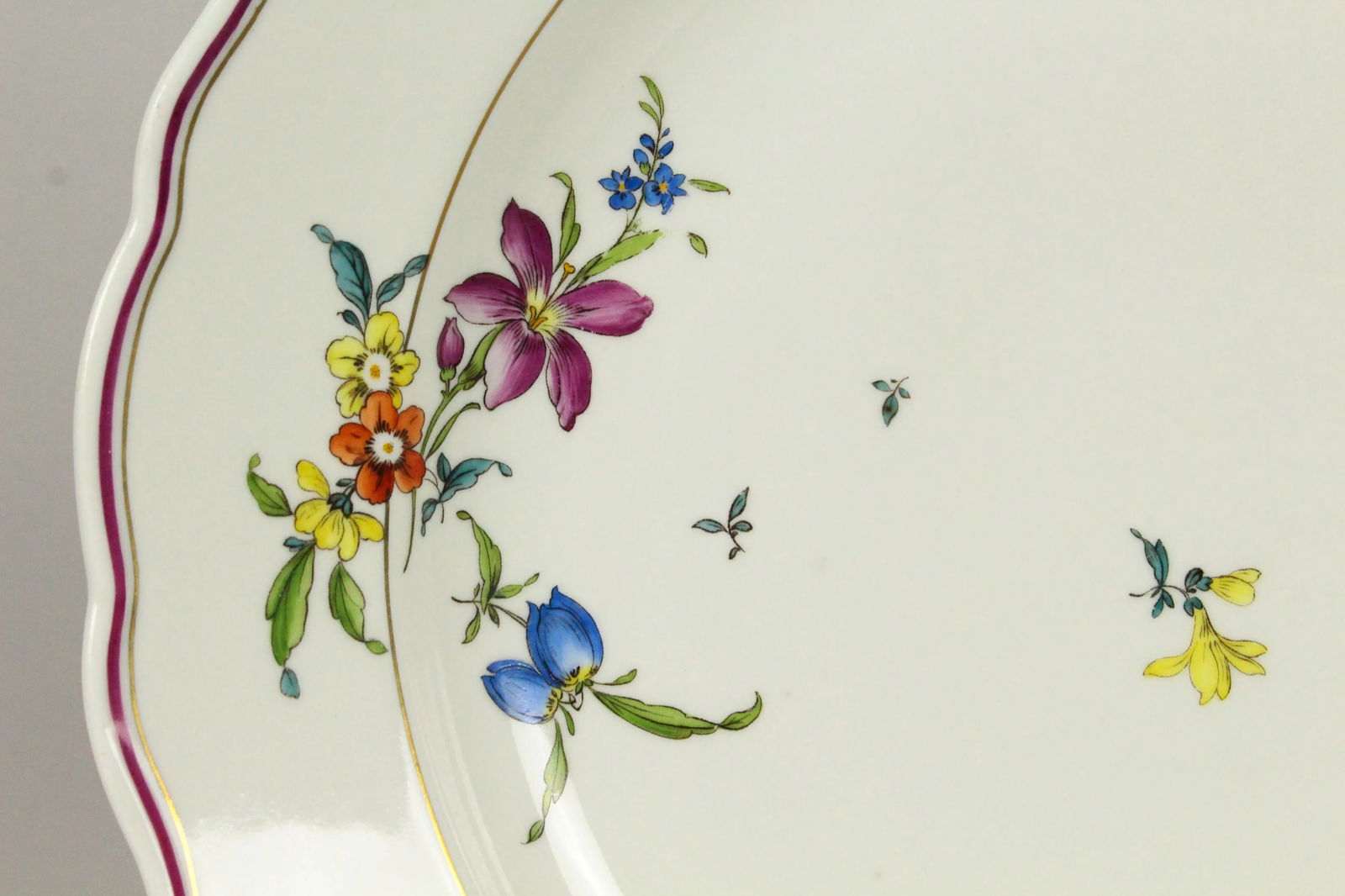 1800's Meissen Porcelain "Deutches Blumen" Flowers Round Platter Charger - 6