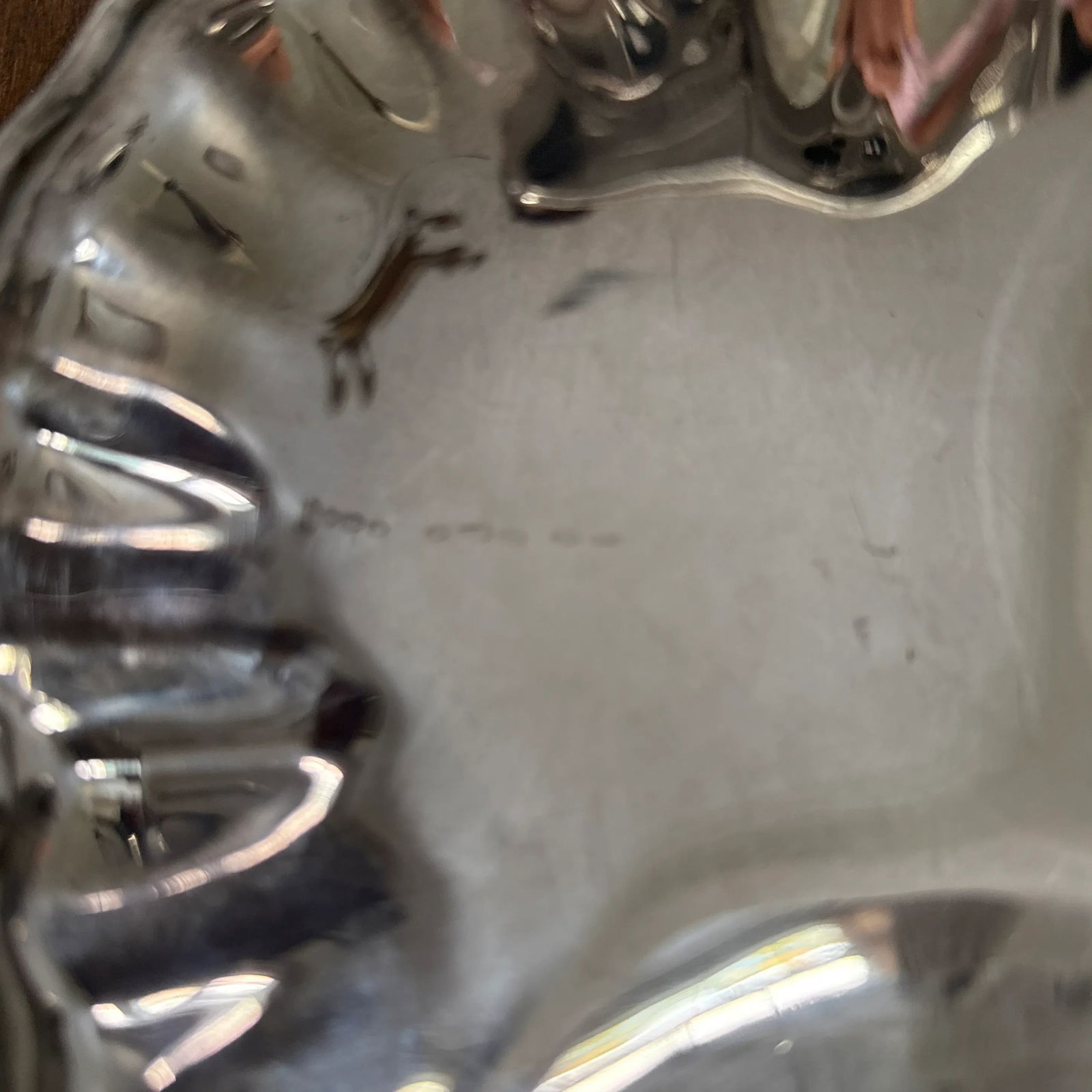Mid 19th Century Victorian Silverplated Serving Dish - 5