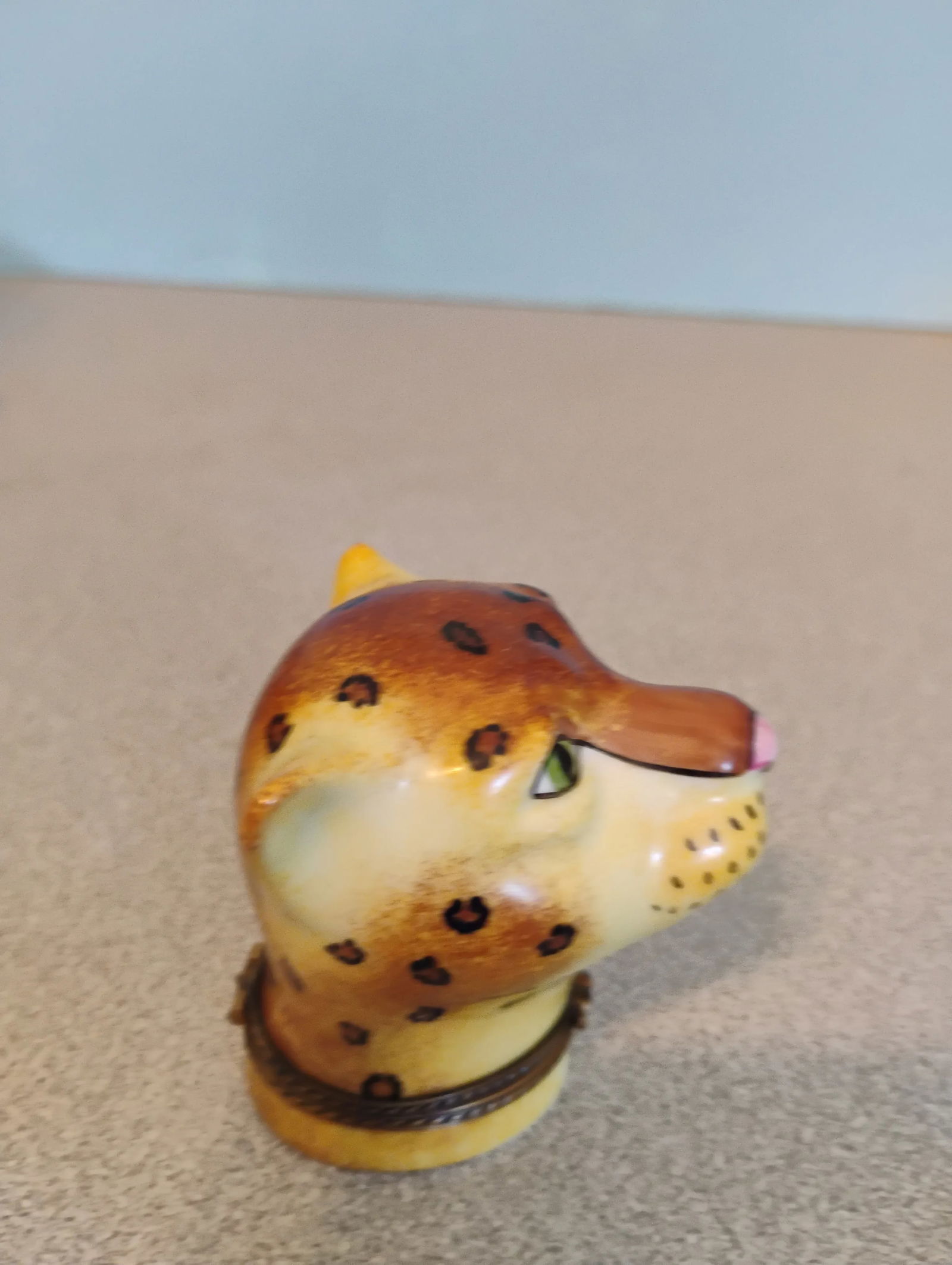 1980s Charmart Pient Main Limoges Frace Jaguar Head Trinlet Box - 4