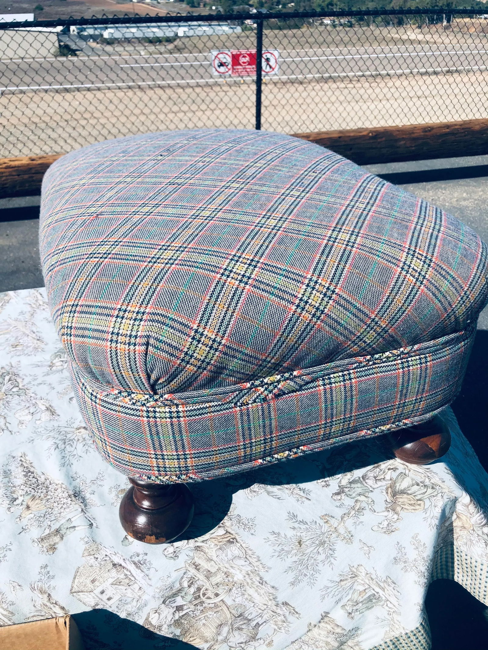 18th Century English Stool With Turned Legs - 2