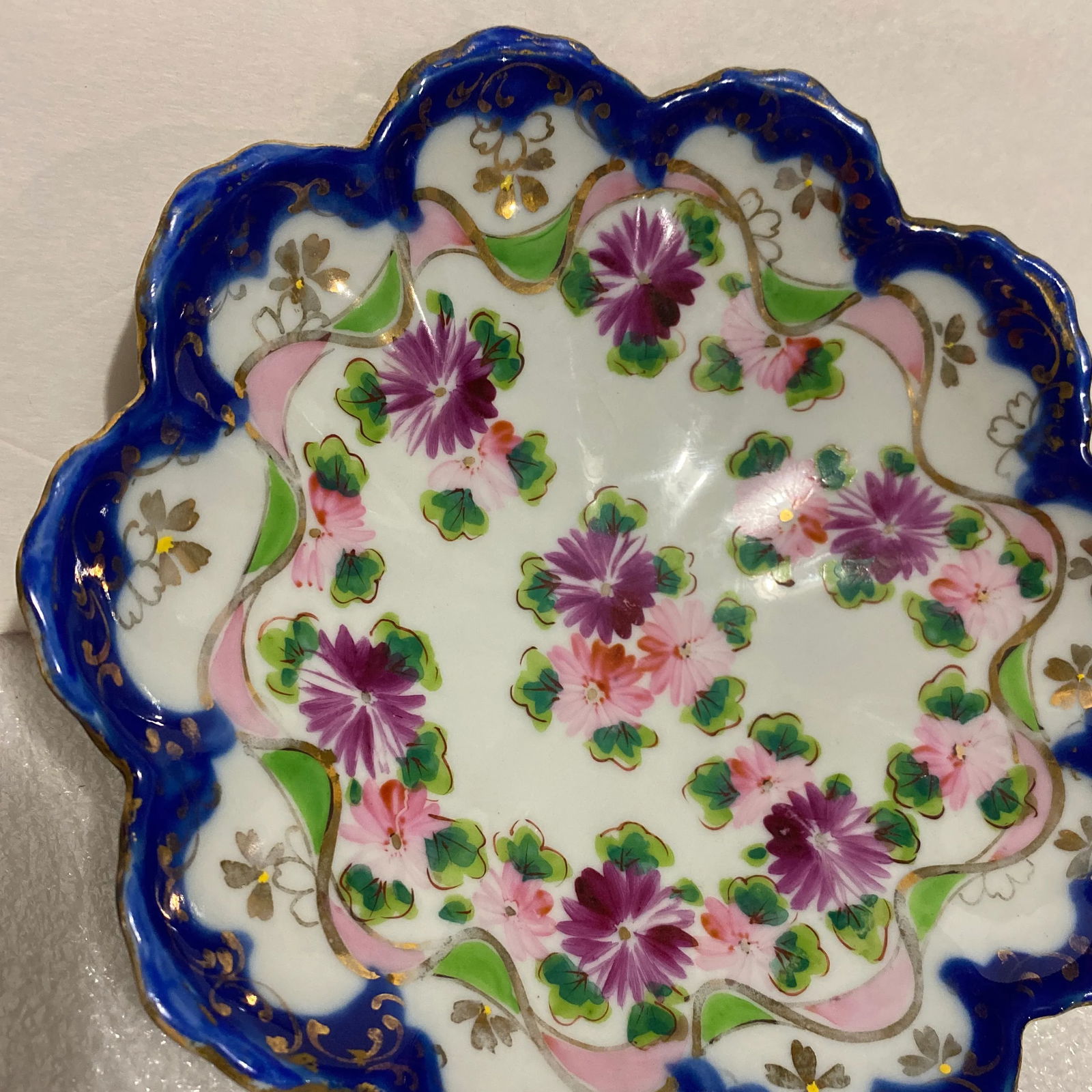 Antique Flow Blue Hand Painted Ironstone Footed Scallop Bowl - 2