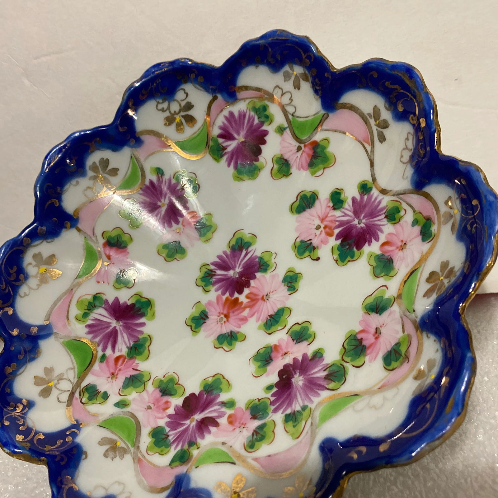 Antique Flow Blue Hand Painted Ironstone Footed Scallop Bowl - 3