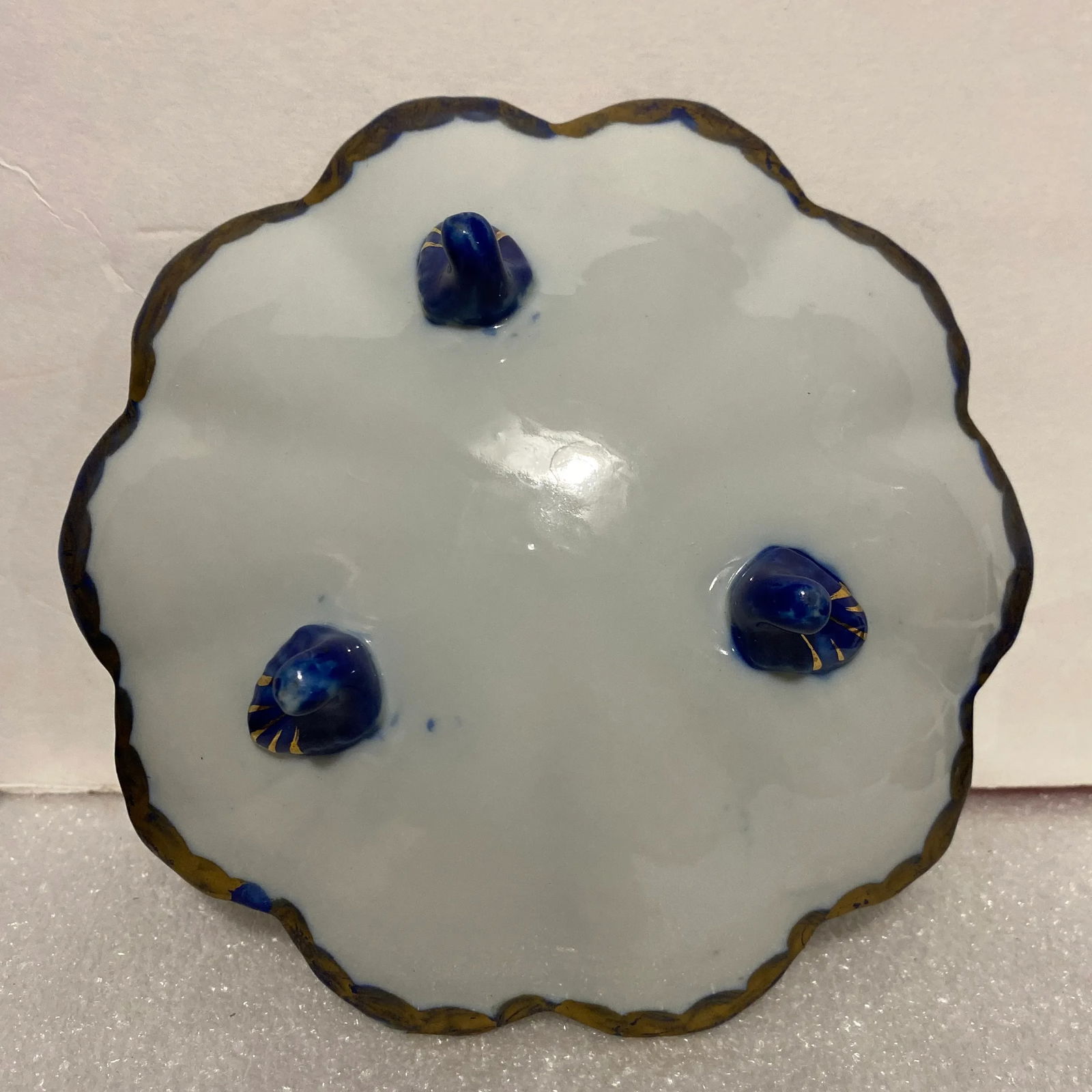 Antique Flow Blue Hand Painted Ironstone Footed Scallop Bowl - 5