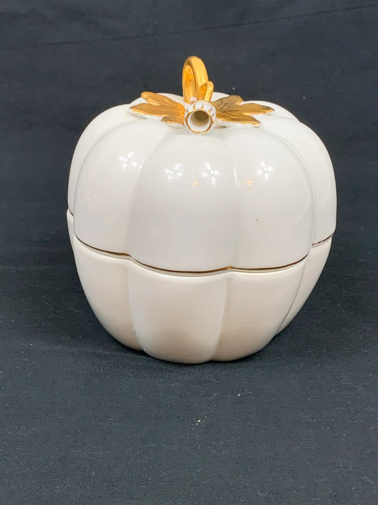 Vintage Lidded Pumpkin Box - 6