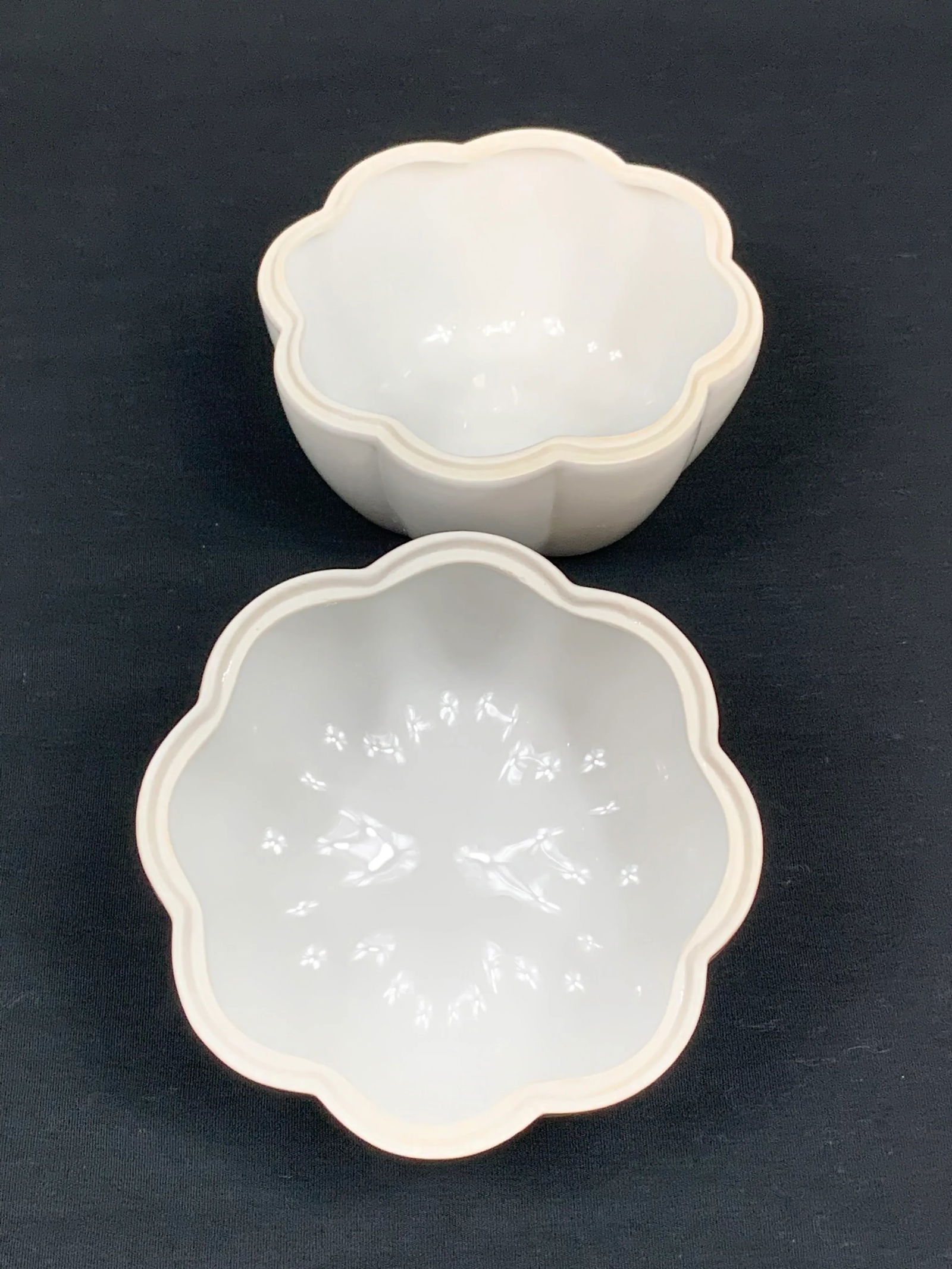 Vintage Lidded Pumpkin Box - 9