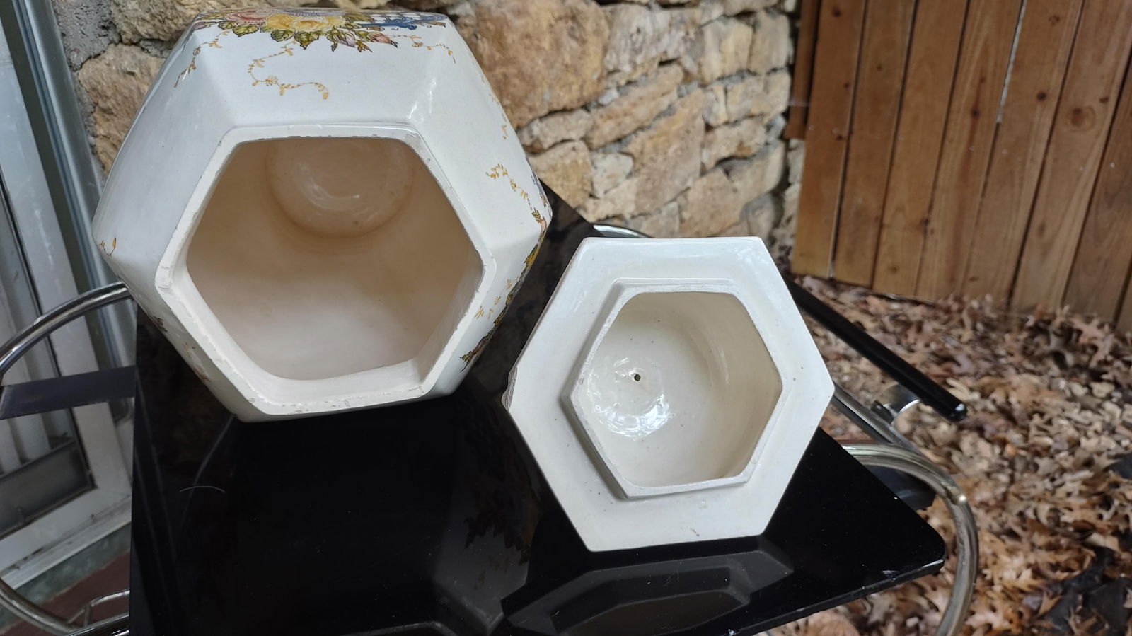 Mid 20th Century Monumental Italian Majolica Hand-Painted Ginger Jar - 8