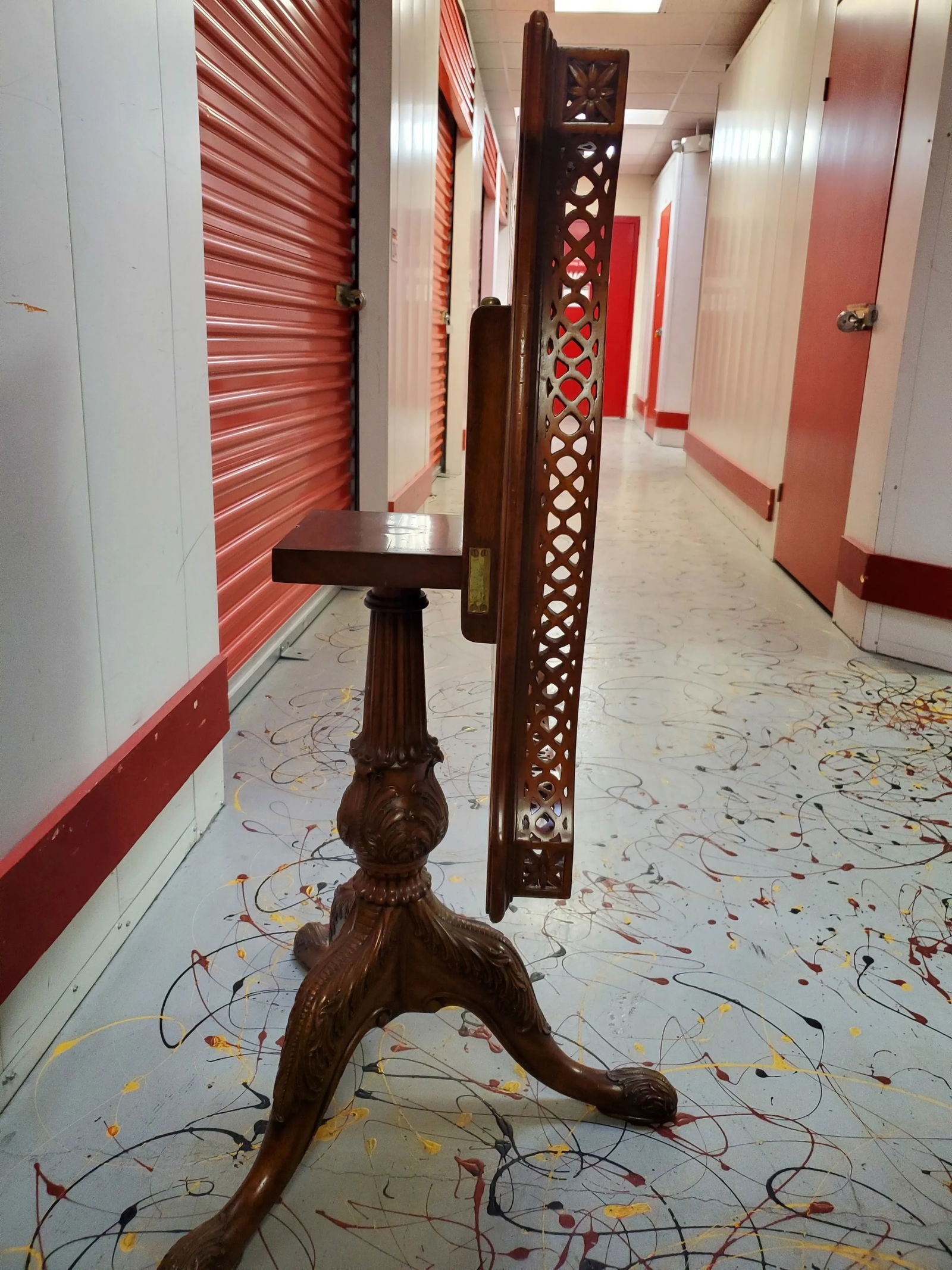 Maitland Smith Hand-Made Tilt Top Table - 10