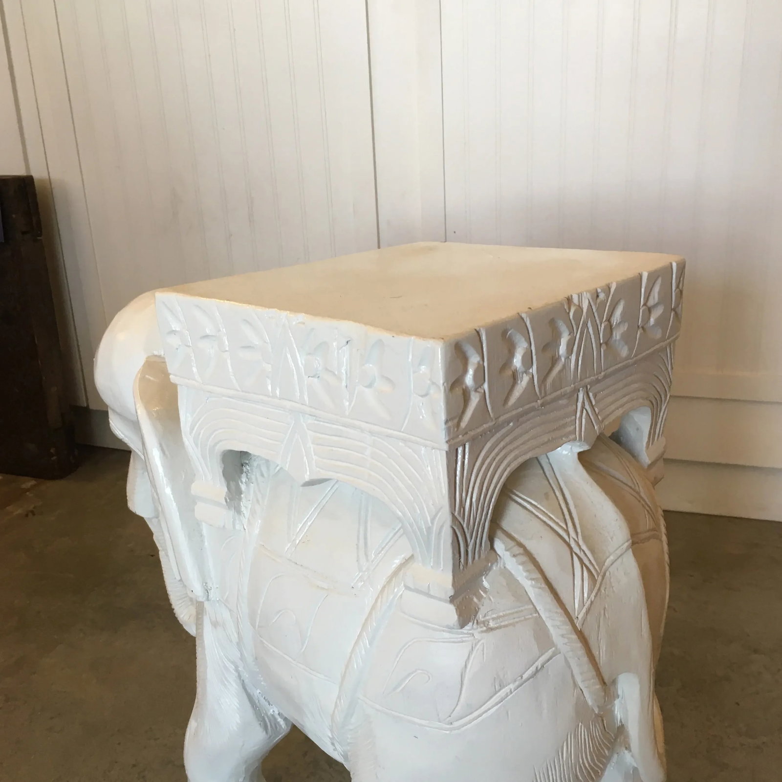Hollywood Regency White Carved Wood Elephant Side Table/ Stool - 11