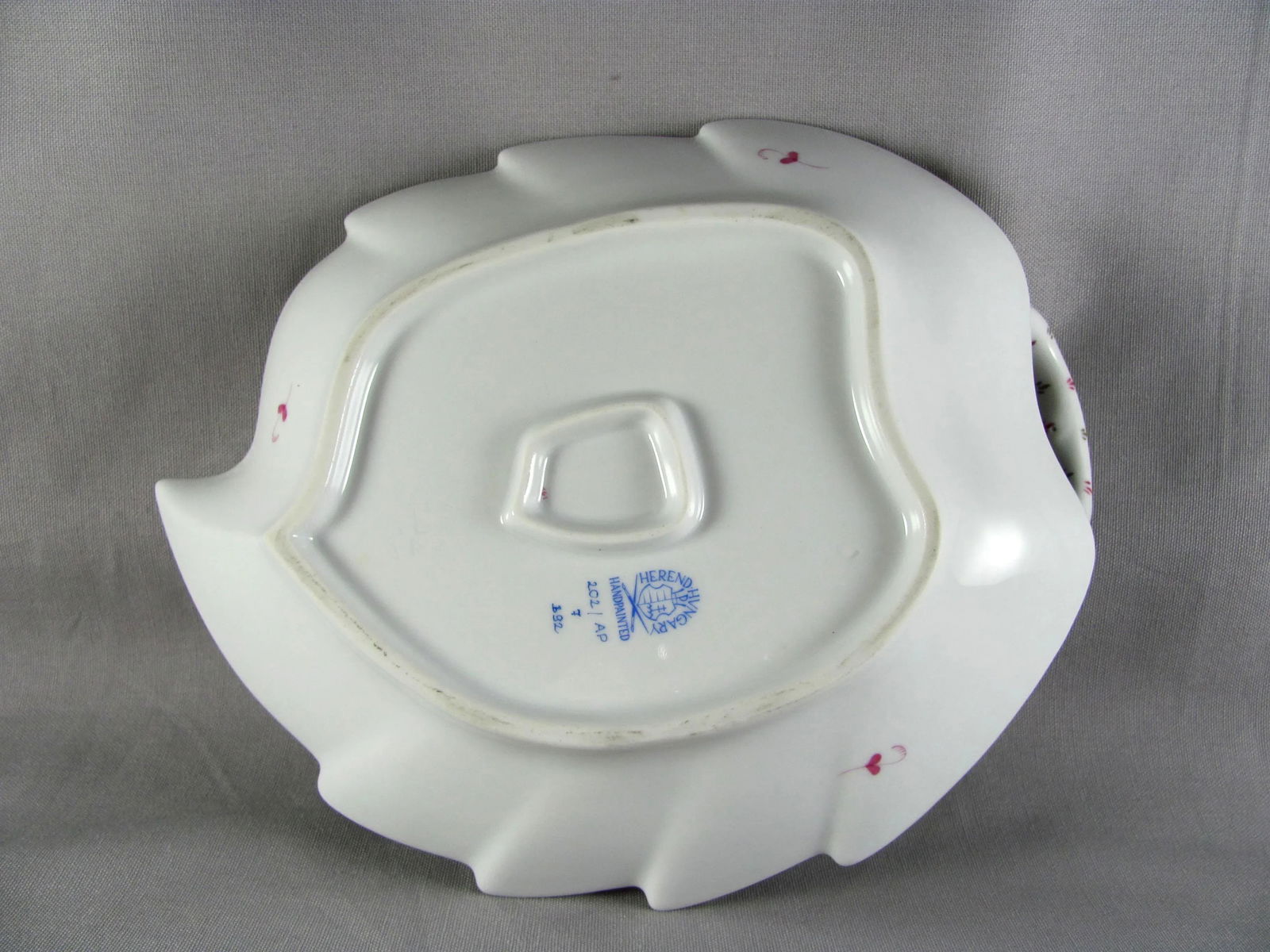 9-3/8" Herend Chinese Bouquet Raspberry Handled Leaf Dish Bowl - 4