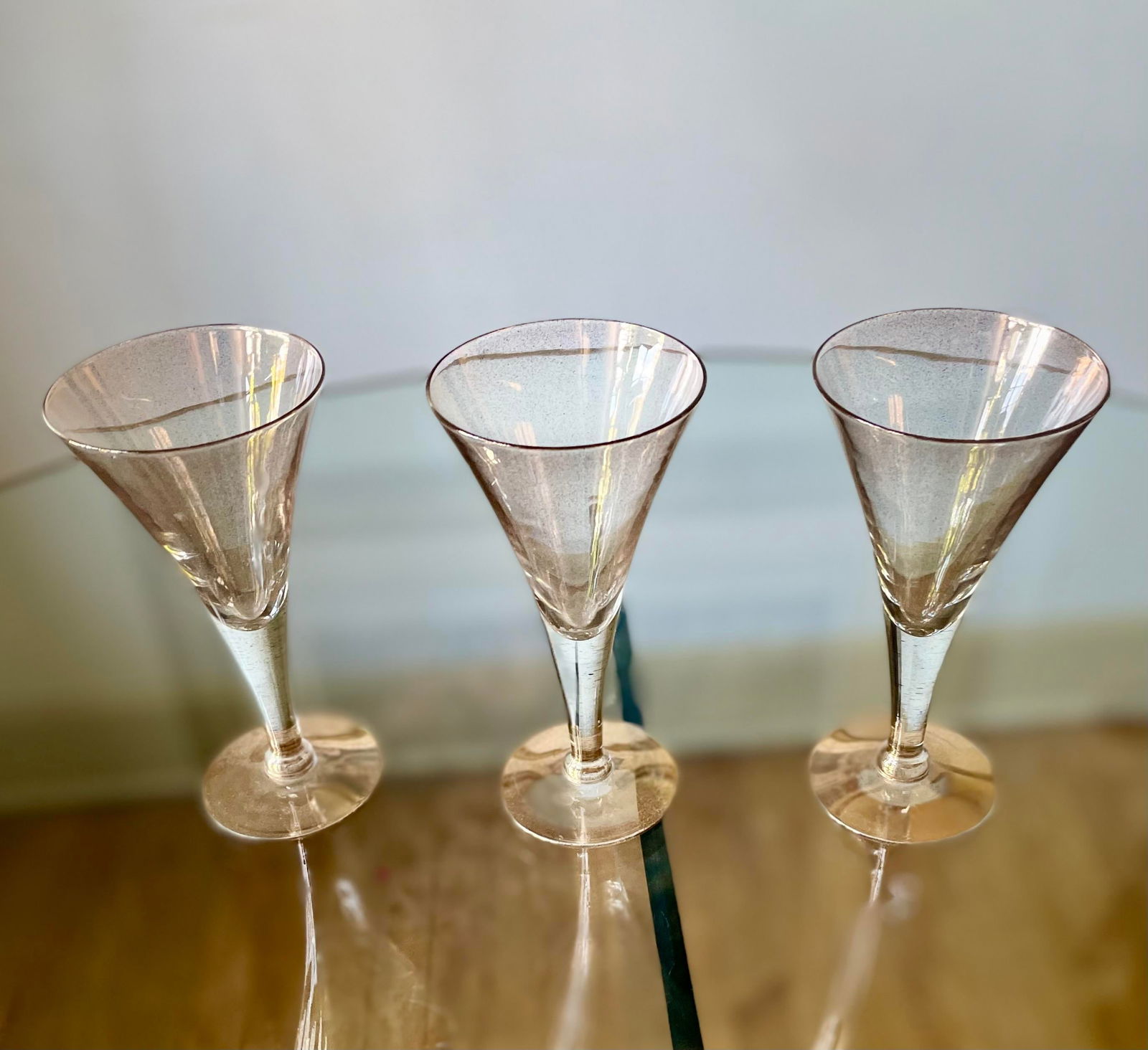 Vintage Dorothy Thorpe Gold Fleck Small Trumpet Cocktail Glasses - Set of 10 - 10