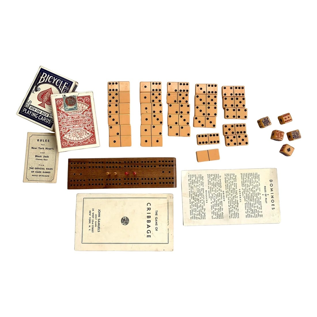 Vintage Games Set: Dominos, Cribbage, Poker Dice, Playing Cards (1 of 6)