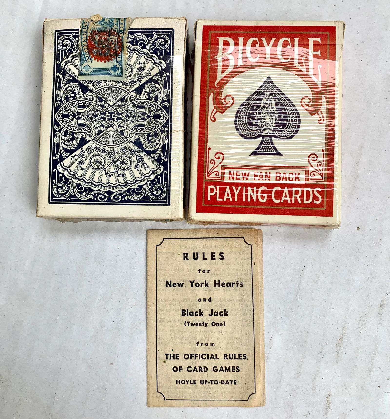 Vintage Games Set: Dominos, Cribbage, Poker Dice, Playing Cards - 4