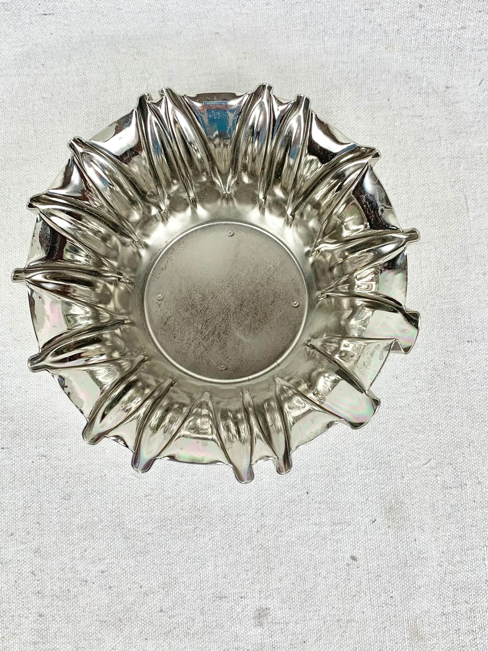 Vintage Metal Ruffled Edge Small Serving Bowl - 3