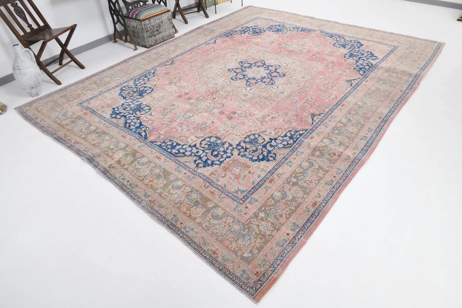 Vintage Pastel Light Pink Floral Design Rug - 5