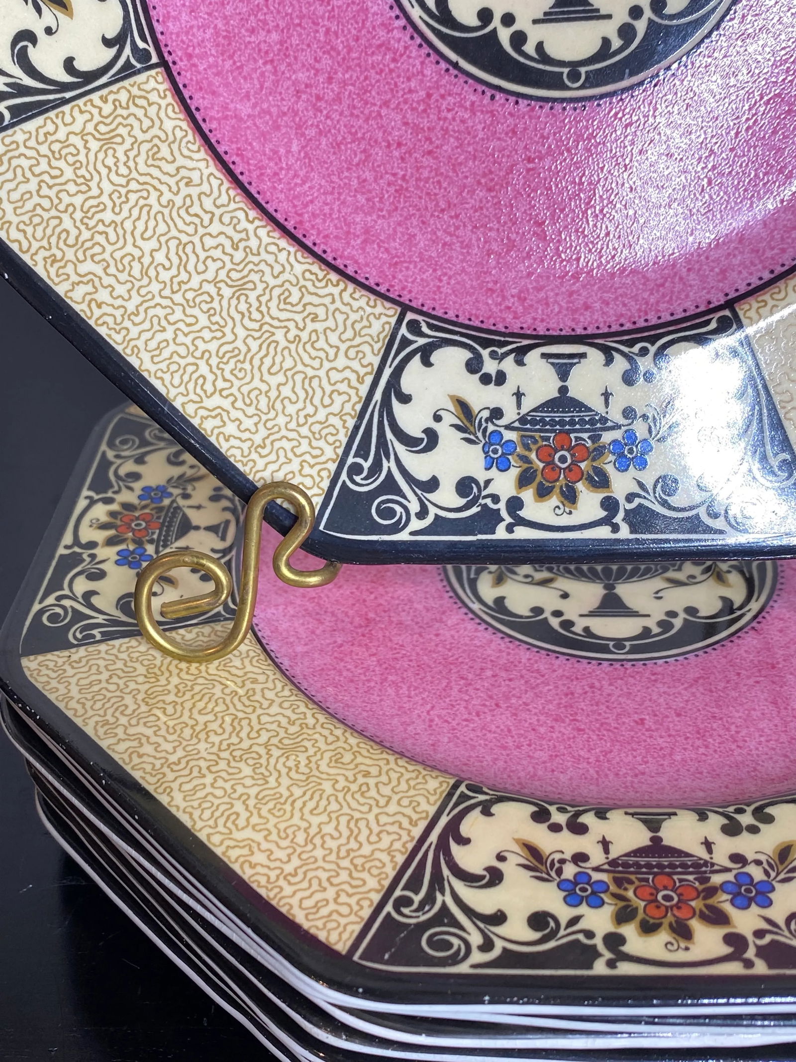 Eight Antique Wedgwood Nanette Plates - 3