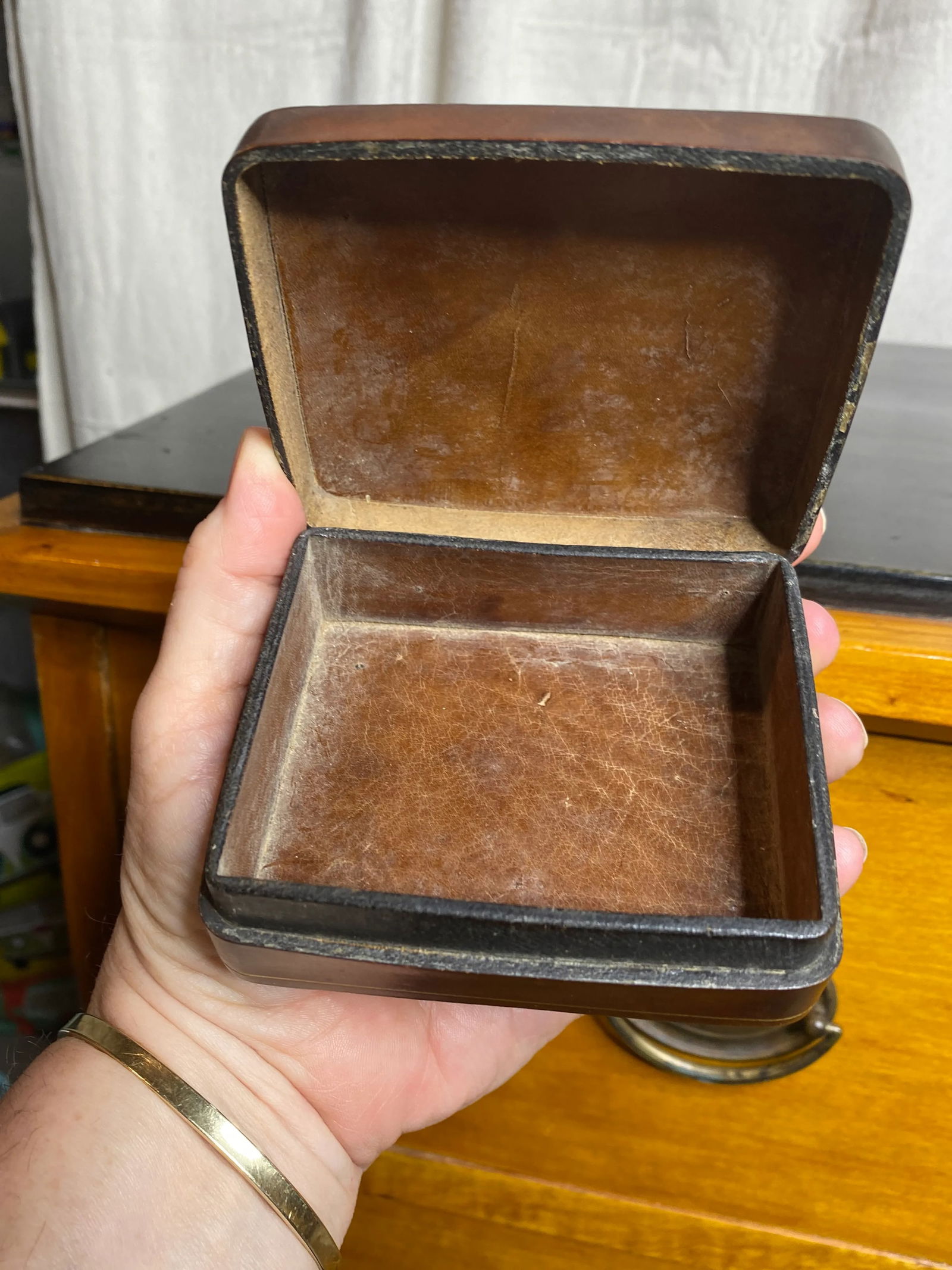 Eight Antique Wedgwood Nanette Plates - 5