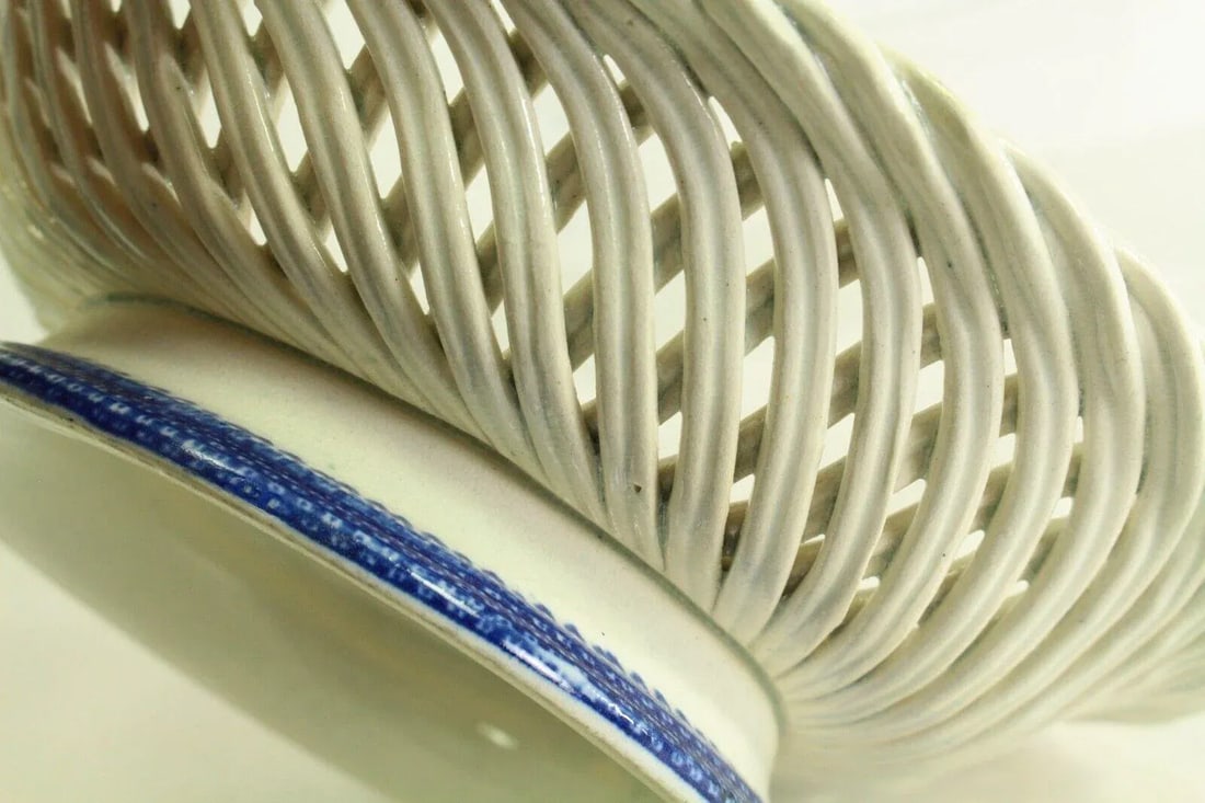 1840-50 Weaved Raised Porcelain Serving Bowl / Basket Stafforshire - 7