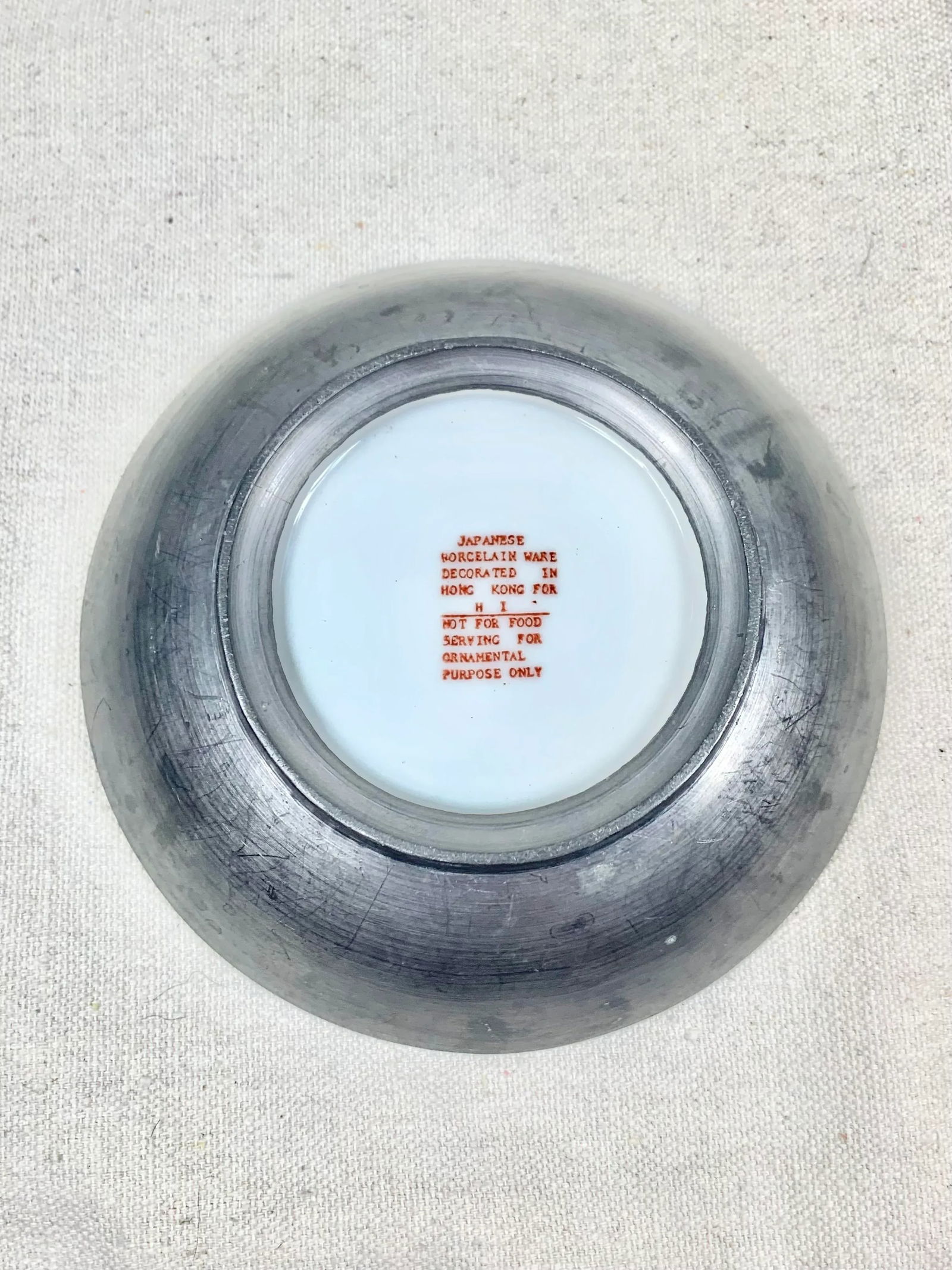 Vintage Imari Style Pewter Backed Catchall - 6