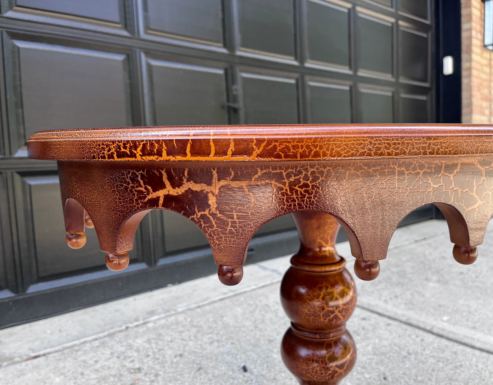 Vintage Giraffe Animal Print Wood Turned Leg Pedestal Table Lane Furniture - 2