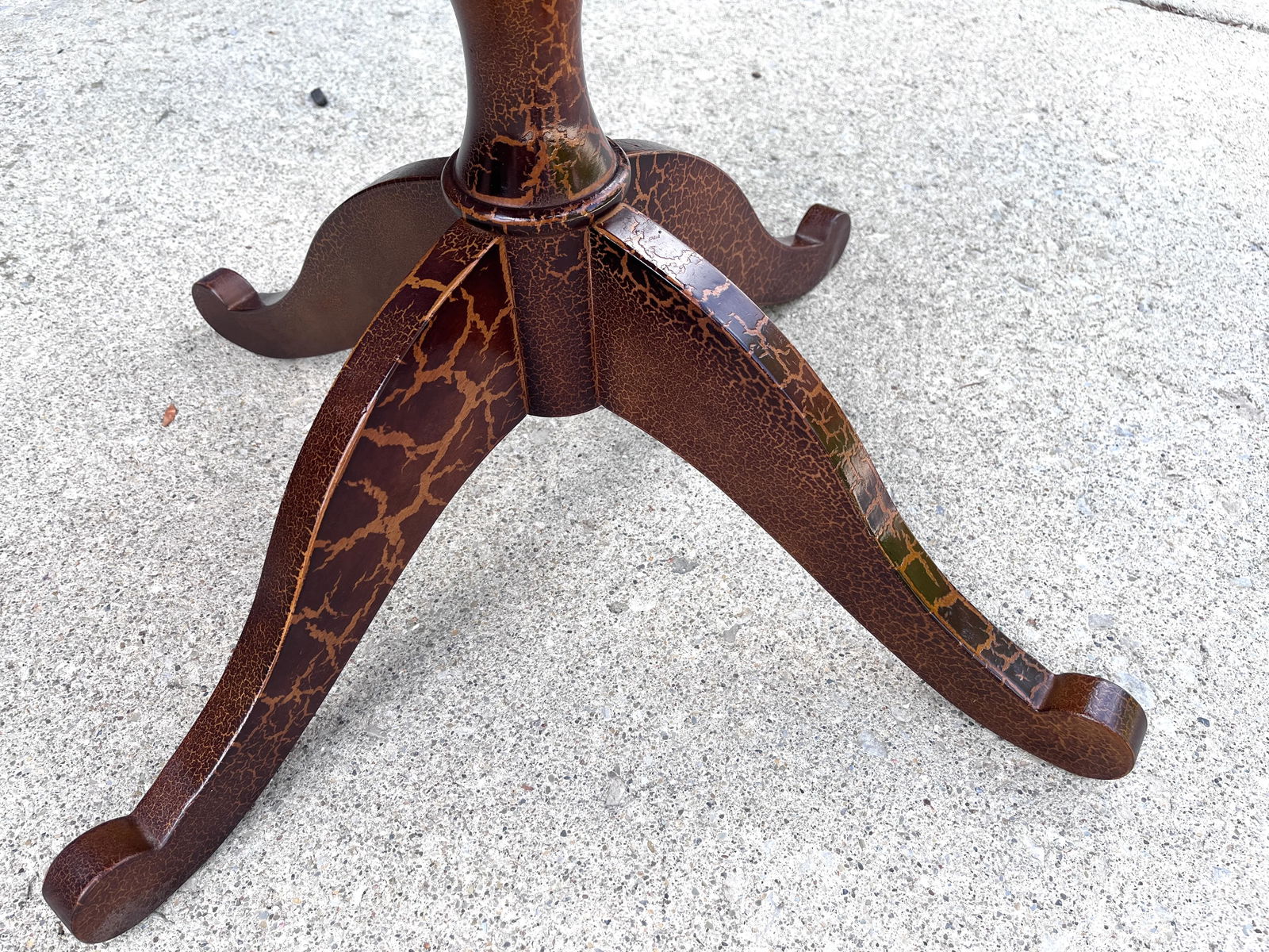 Vintage Giraffe Animal Print Wood Turned Leg Pedestal Table Lane Furniture - 5