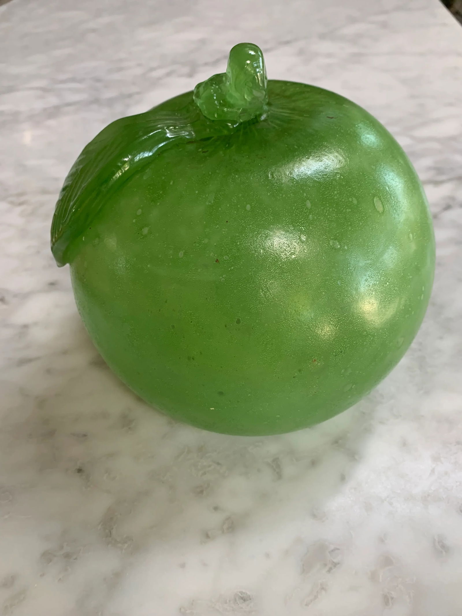 1970s Glass Apple by Ethan Allen Made in Italy - 3