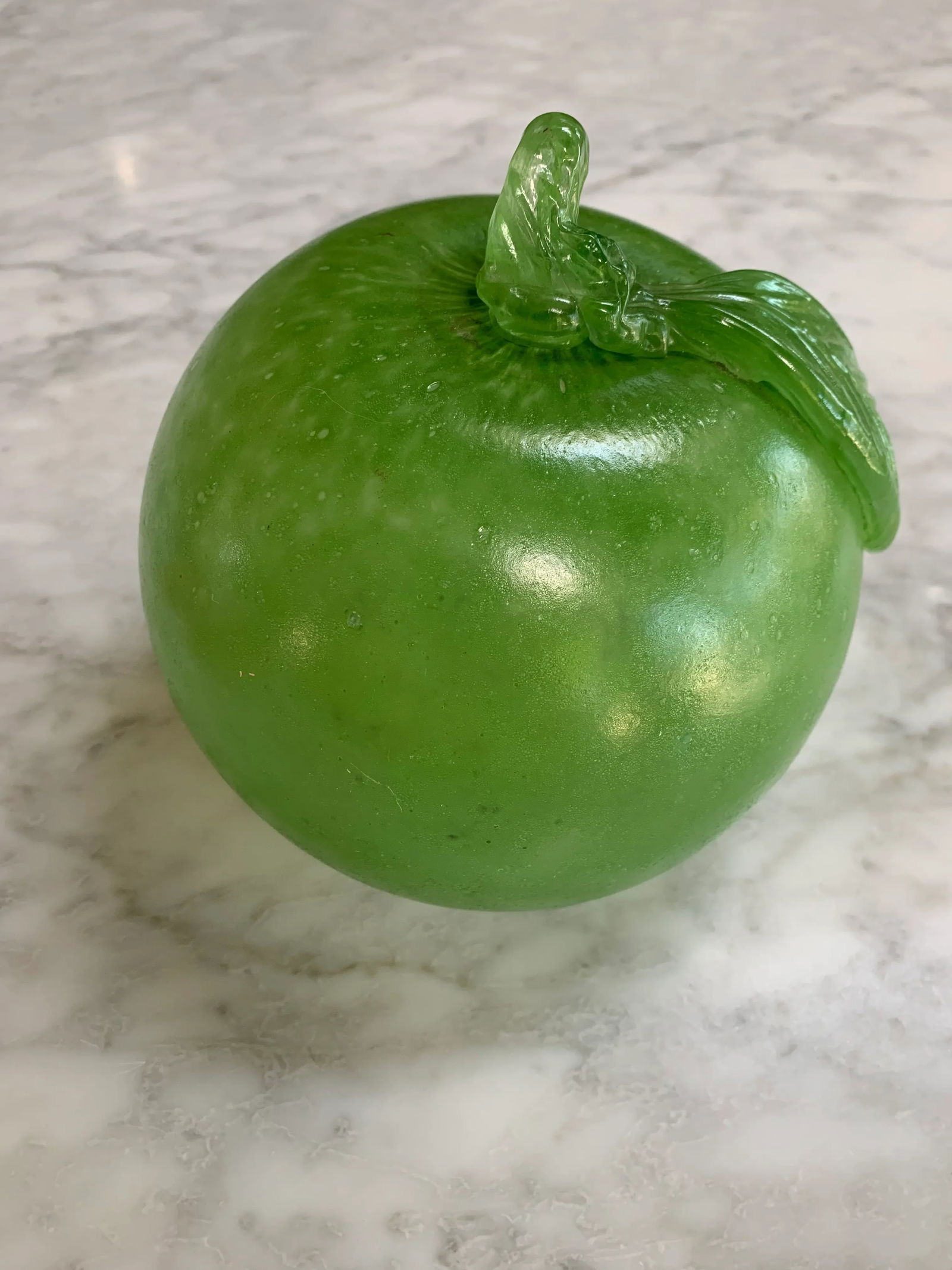 1970s Glass Apple by Ethan Allen Made in Italy - 7