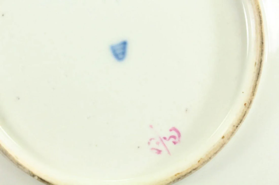 18th Century Royal Vienna Porcelain Deep Plate / Shallow Bowl With Handpainted Flowers - 10