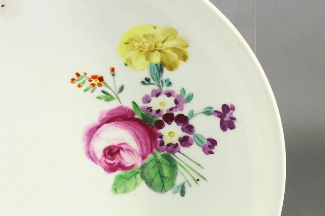18th Century Royal Vienna Porcelain Deep Plate / Shallow Bowl With Handpainted Flowers - 3