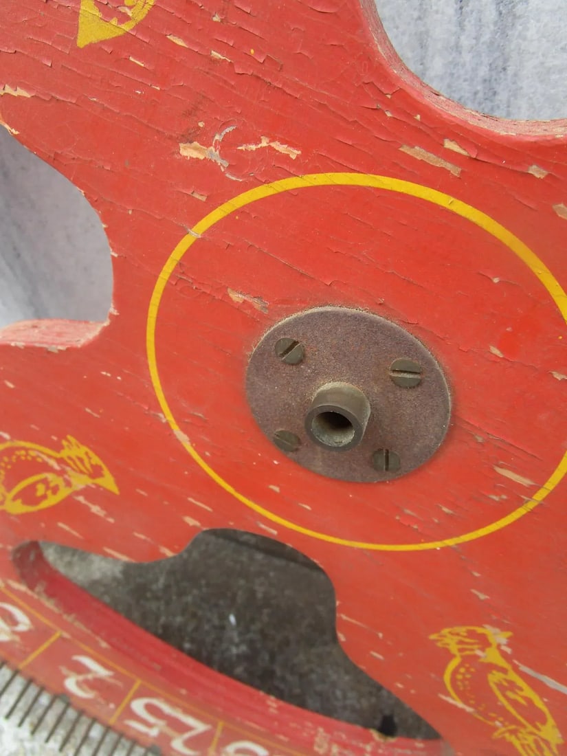 19thc Wooden Folk Art Gaming Wheel With Original Red Paint & Cardinal Design - 2