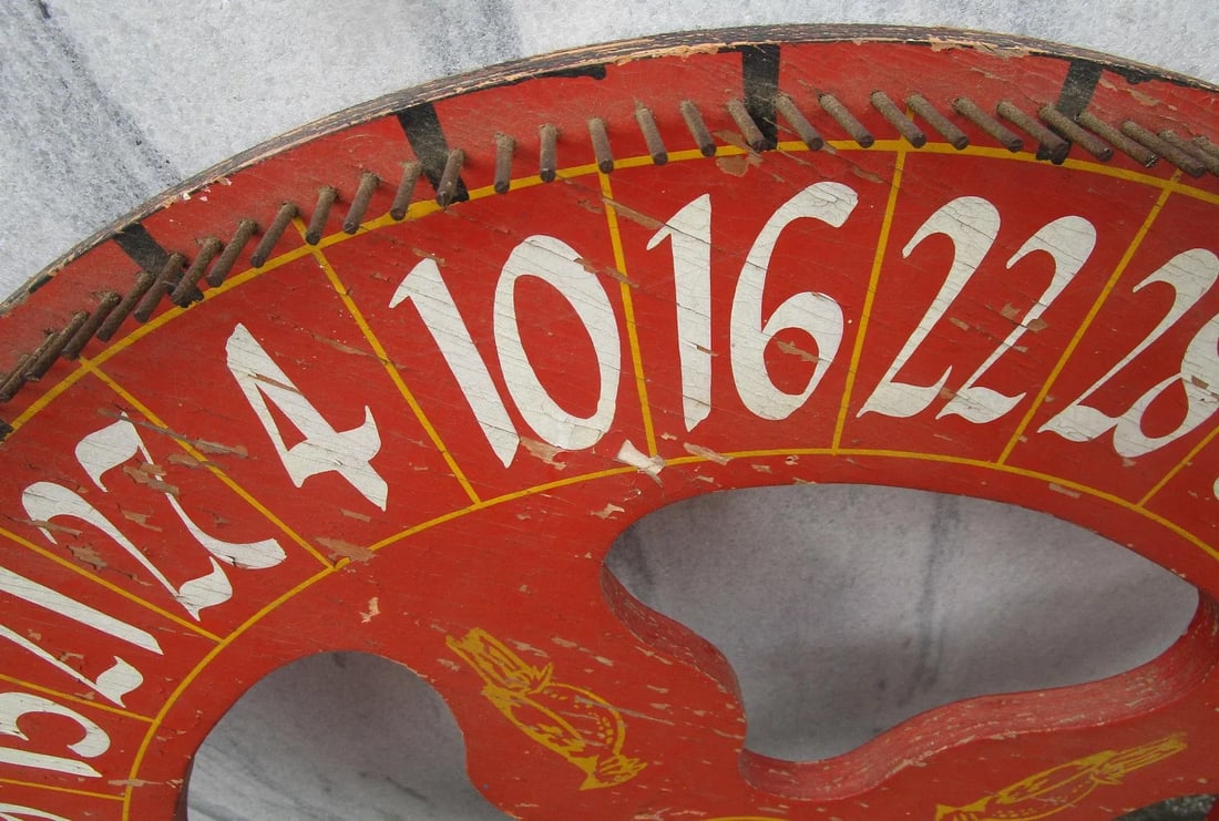 19thc Wooden Folk Art Gaming Wheel With Original Red Paint & Cardinal Design - 8