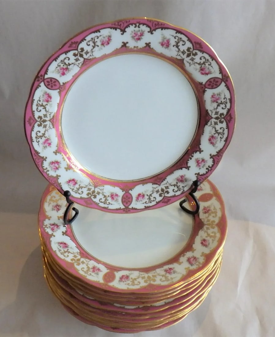 Early 20th Century Tiffany and Co. Luncheon Plates With Hand Painted Roses and Gilding- Set of 12 by - 5