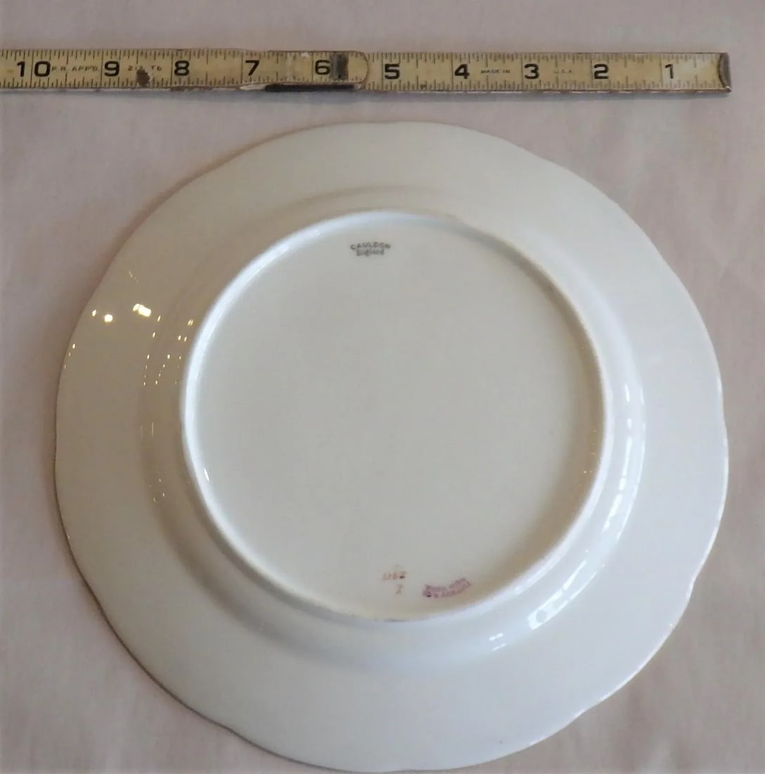 Early 20th Century Tiffany and Co. Luncheon Plates With Hand Painted Roses and Gilding- Set of 12 by - 9