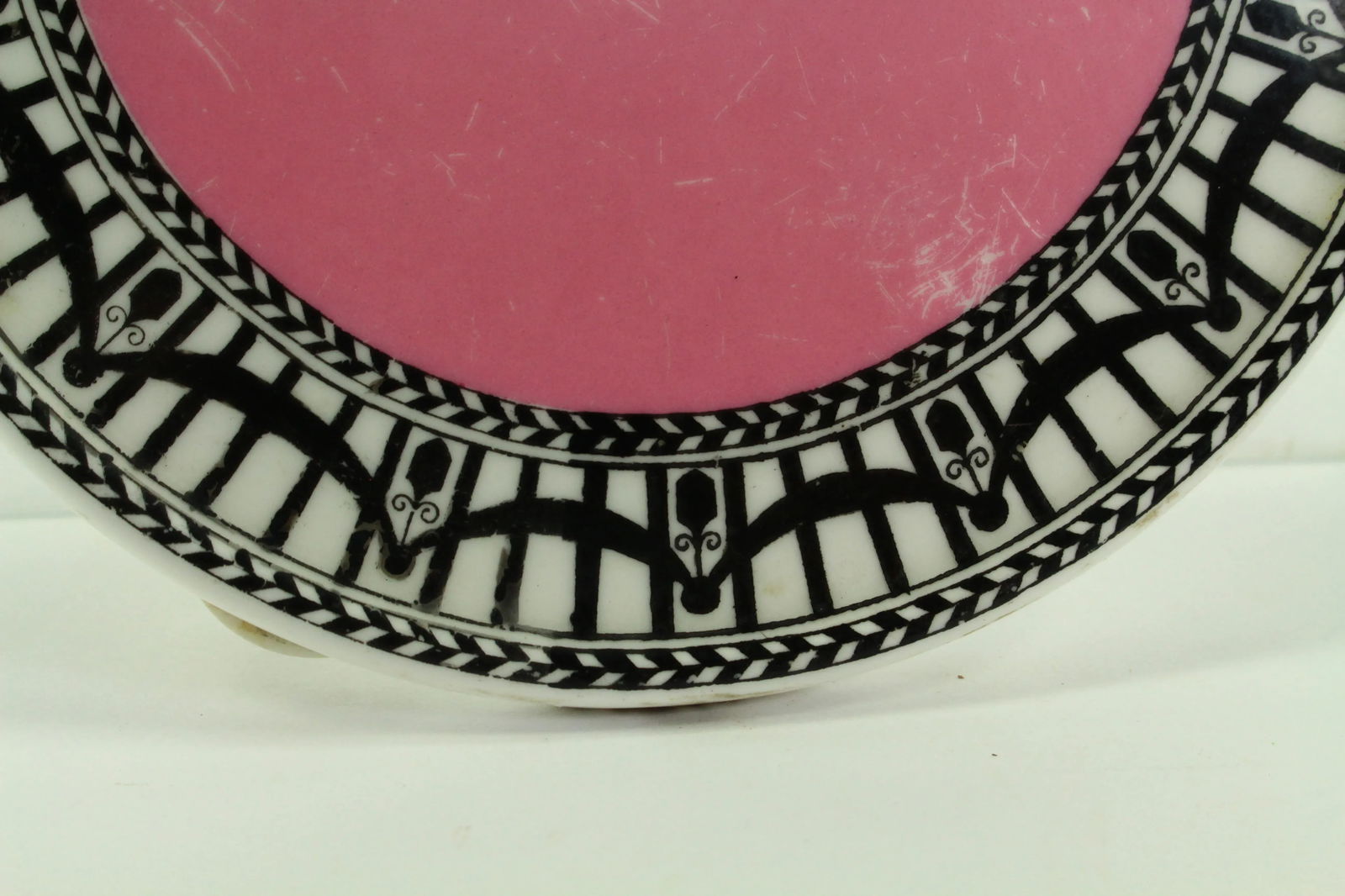 Dated 1918 Royal Worcester Trivet, Teapot Holder on Bun Feet Pink & Black Rare - 4