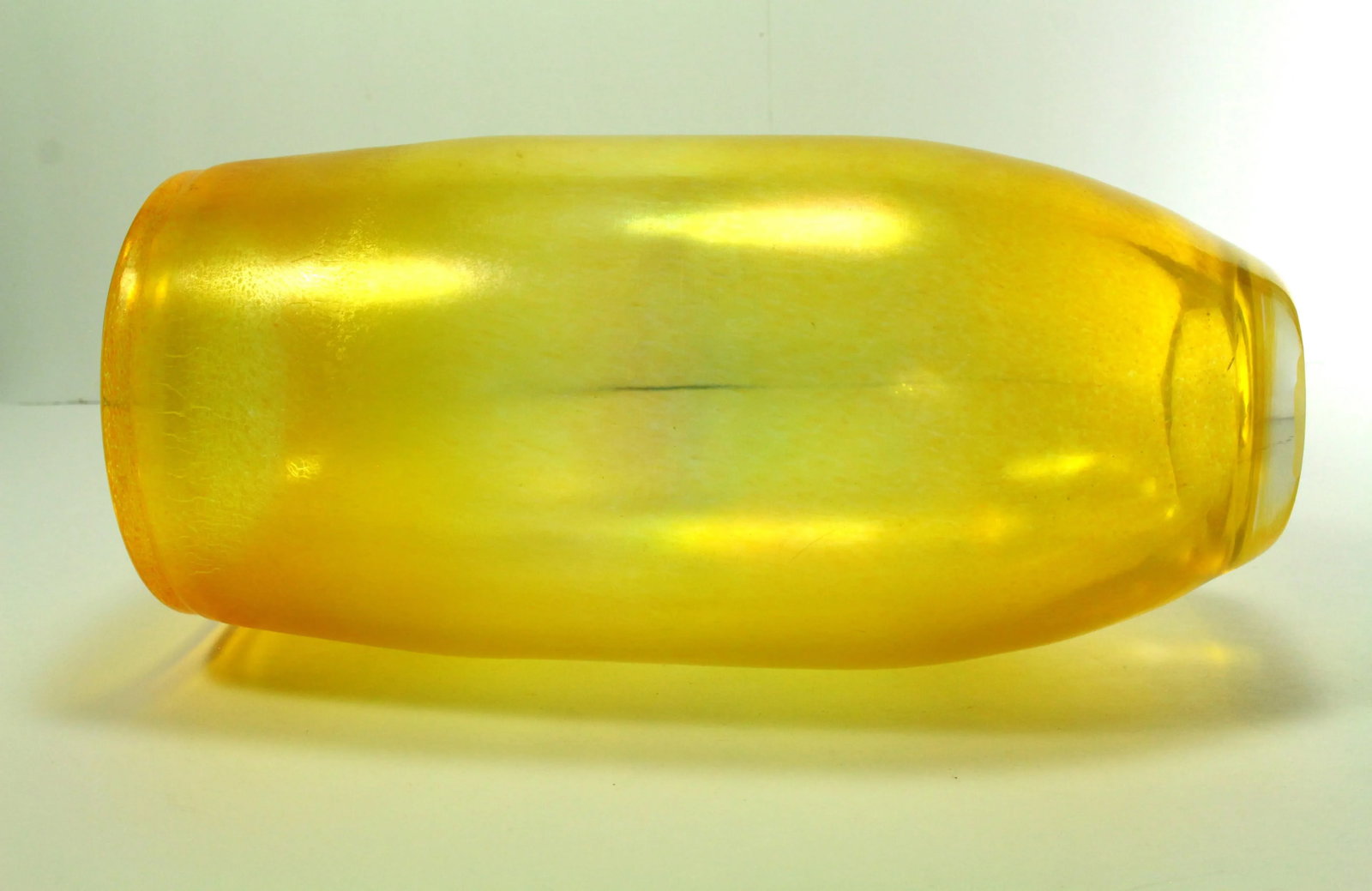 Early 20th Century Iridescent Yellow Aurene / Favrile Art Glass Vase, Free Blown - 12