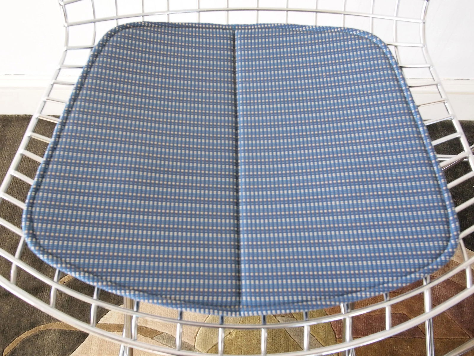 Late 20th Century Knoll Harry Bertoia Barstools in Chrome with Fabric Seat Pads - a Pair - 8