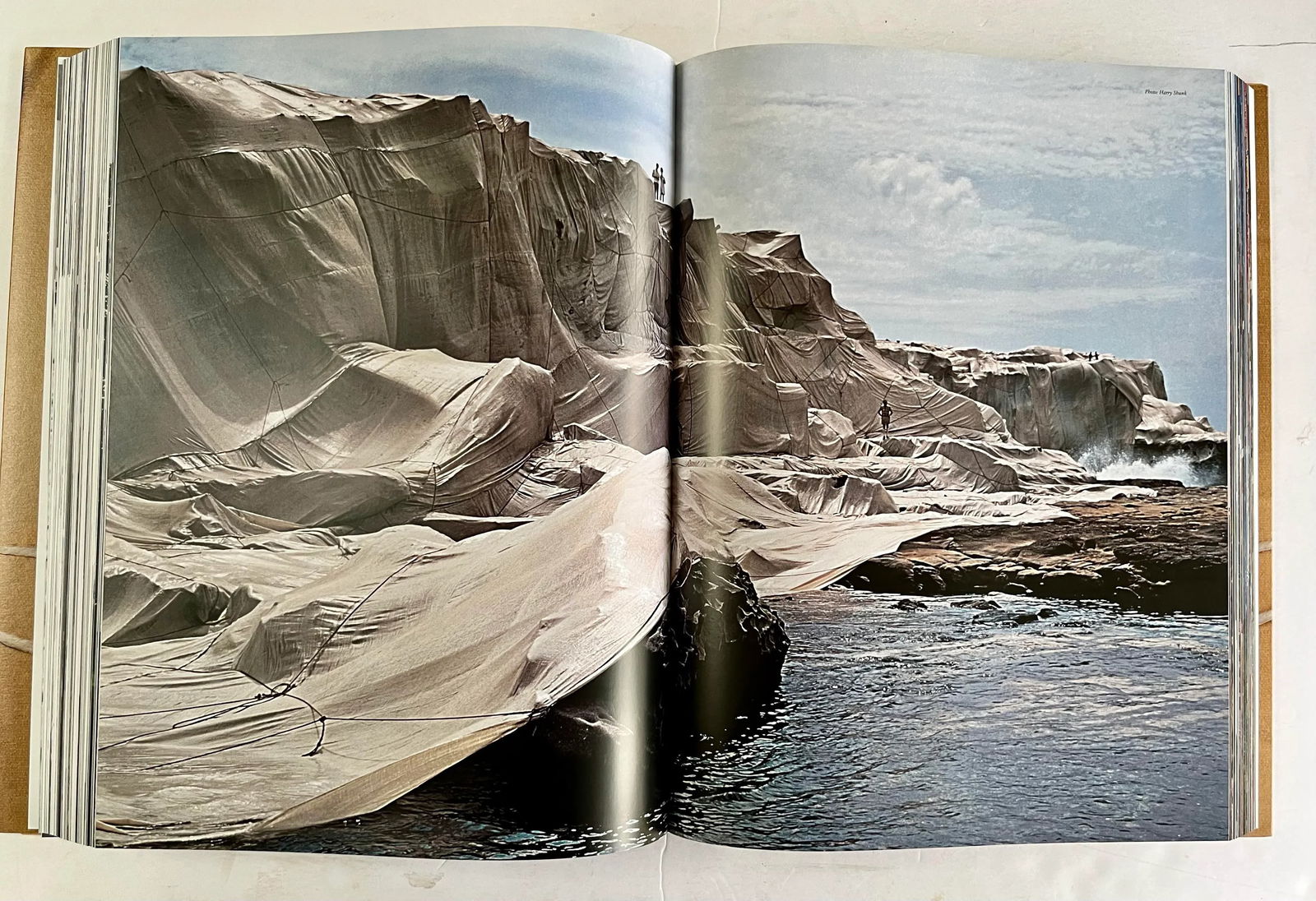 Christo and Jeanne-Claude, Taschen, 2019 - 3