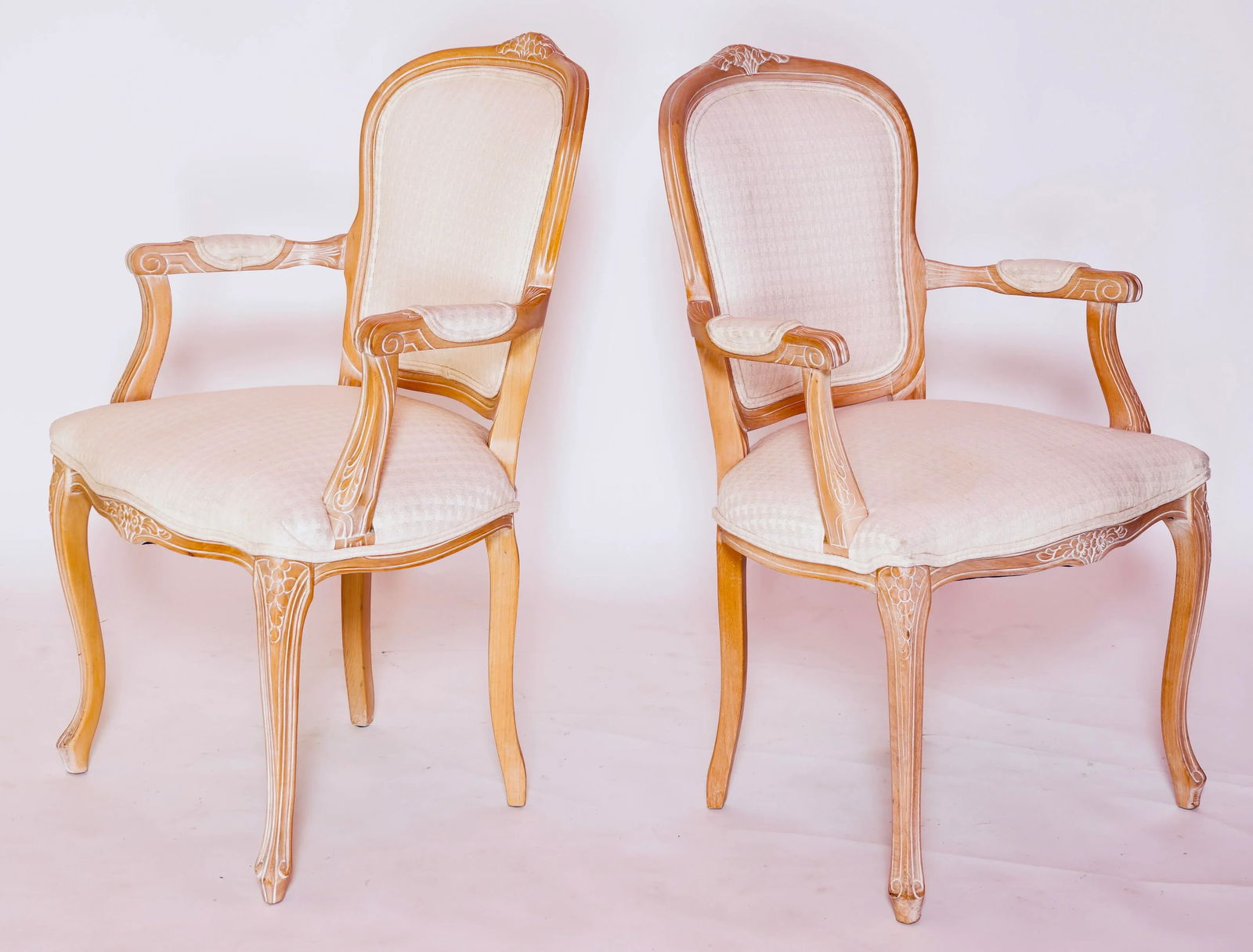 Mid 20th Century Antique Louis XV Style Giltwood Carved Open Armchairs - Set of 2 - 9