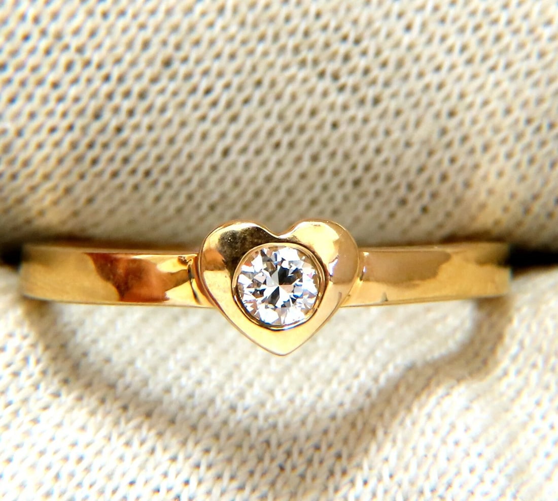 .12ct Natural Round Diamond Heart solitaire Petite Ring 14kt - 2