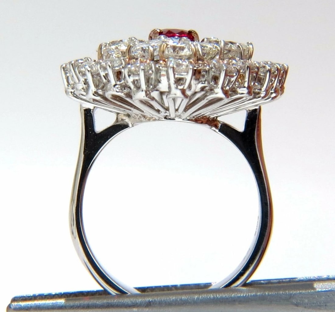 GIA Certified 6.01ct natural no heat supreme ruby diamonds cluster ring 18kt+ - 6