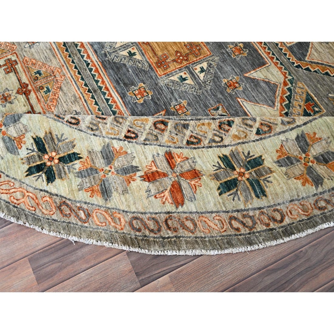 Seared Gray Extra Soft Wool Caucasian Design Round Oriental Rug - 4