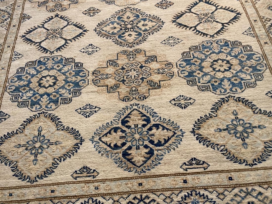 FINE HAND SUPER KAZAK RUG 5'.2"X6'.8" - 2