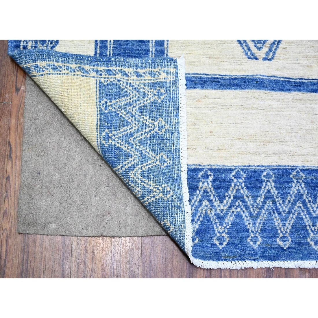 Medium Sapphire, Fine Peshawar Natural Wool Hand Knotted Rug - 2