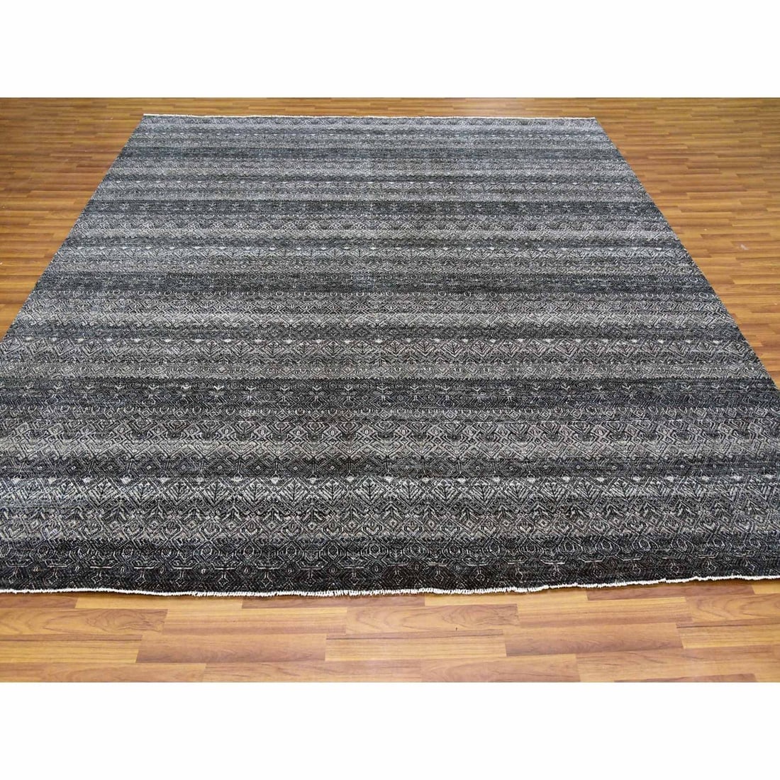 Gray, 100% Plush Wool, Hand Knotted, Kohinoor Herat Design Square Rug - 2