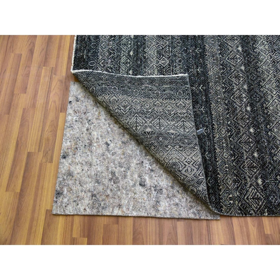 Gray, 100% Plush Wool, Hand Knotted, Kohinoor Herat Design Square Rug - 4
