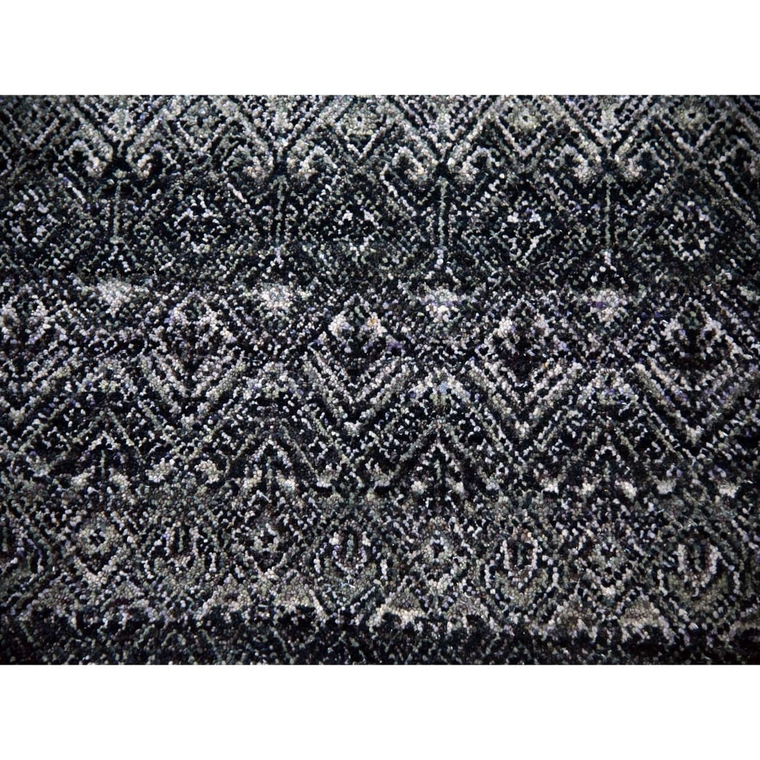 Gray, 100% Plush Wool, Hand Knotted, Kohinoor Herat Design Square Rug - 8