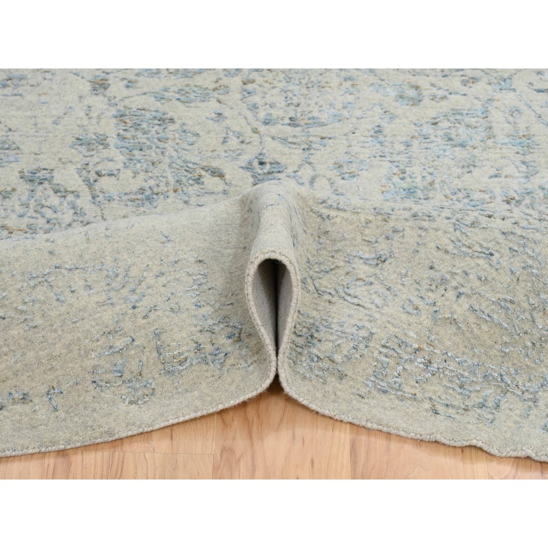 Gray, Tabriz Design, Jacquard Hand Loomed Wool and Silk Round Rug - 5