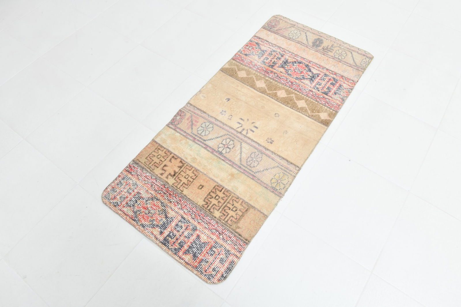 2'1'' x 4'10'' Turkish Flatweave Kilim Rug - 22598 - 3