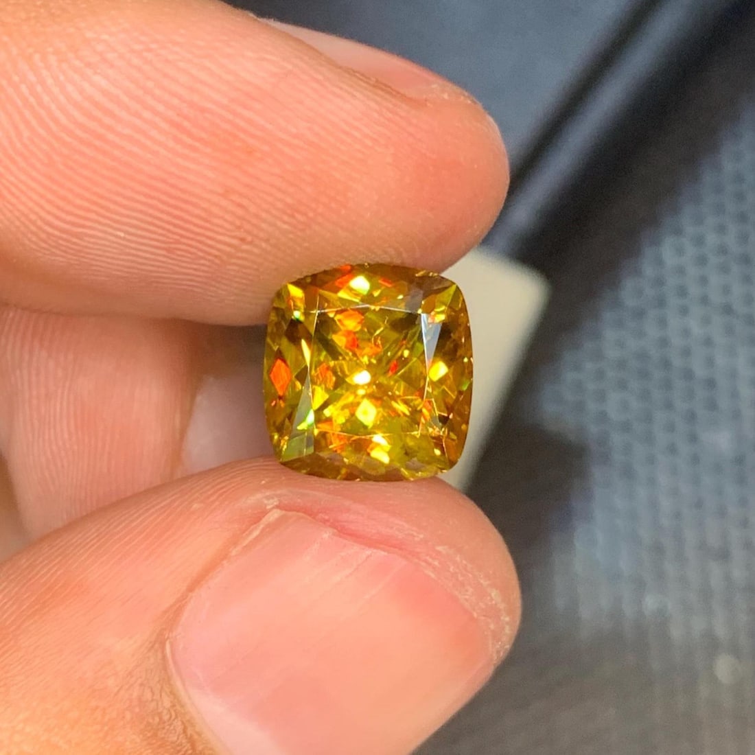 Yellow Green Sphene Gemstone: Cushion Cut, 3.90 Carat - 3