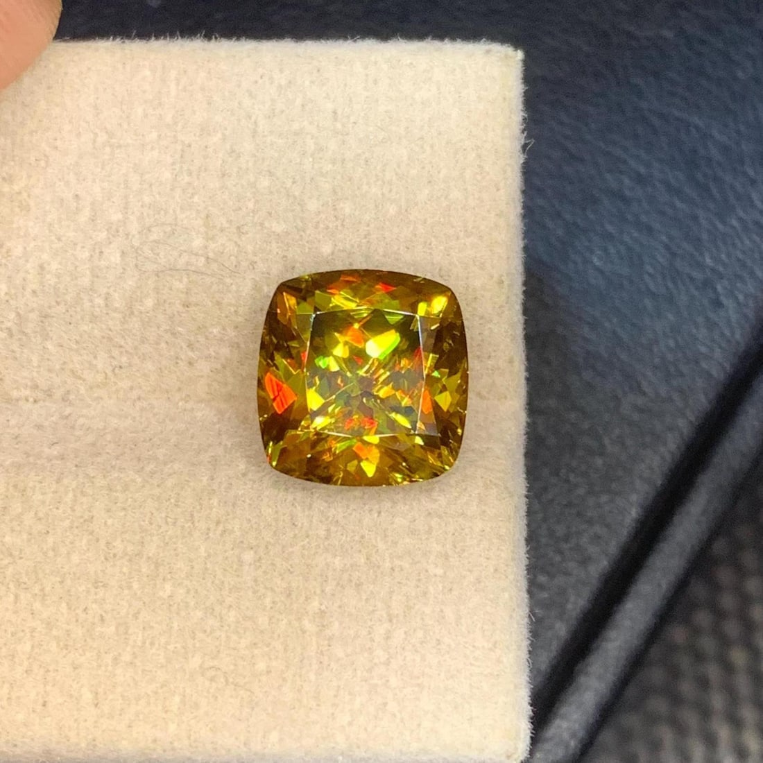 Yellow Green Sphene Gemstone: Cushion Cut, 3.90 Carat - 6